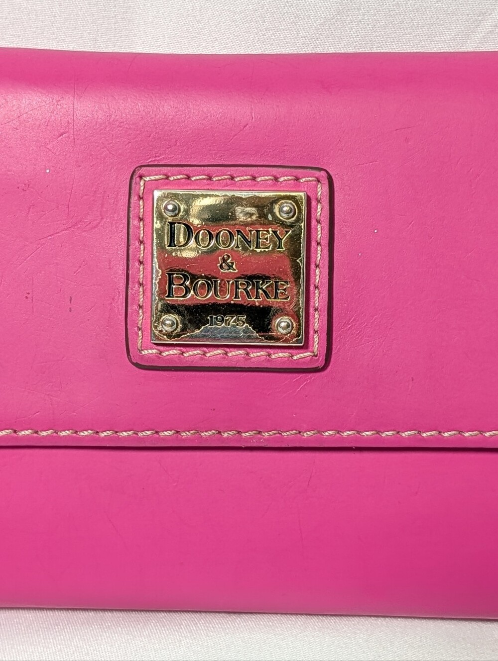 Dooney & Bourke Pink Leather Trifold Wallet Gold Logo - Picture 3 of 14